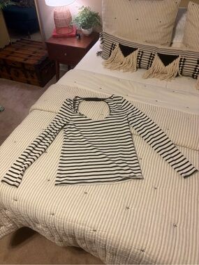 Victoria's Secret Black & White Striped Long-Sleeve Scoop Neck Top